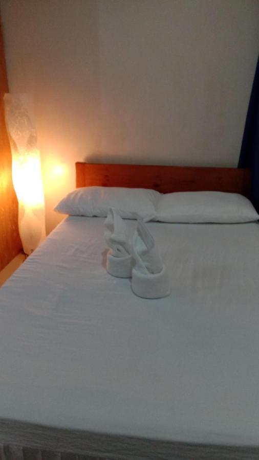 Makan Jamil Transient Home Manila Exteriör bild